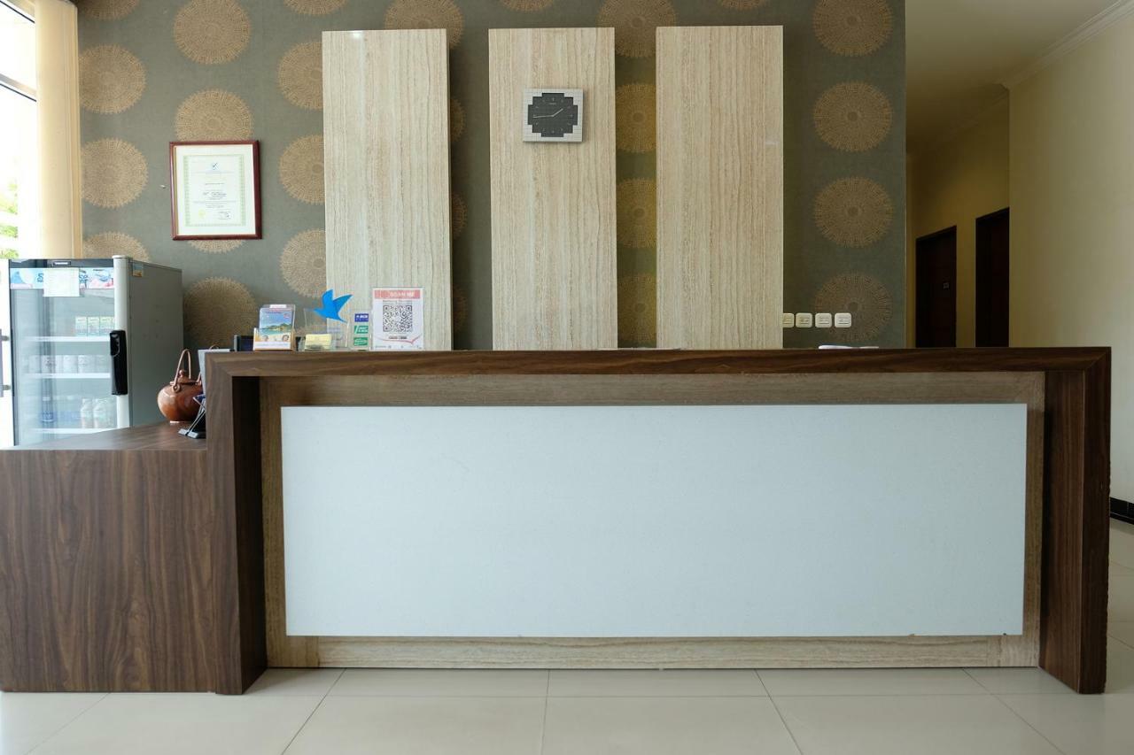 Oyo 1616 Hotel Central City 2 Tanjung Pandan Εξωτερικό φωτογραφία