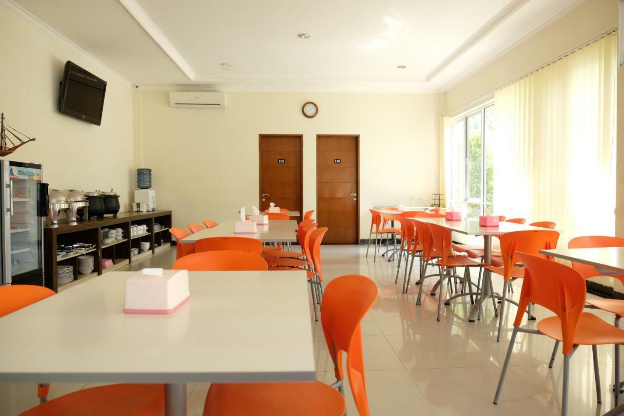 Oyo 1616 Hotel Central City 2 Tanjung Pandan Εξωτερικό φωτογραφία