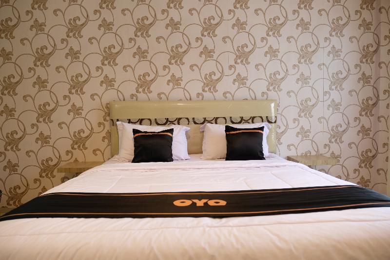 Oyo 1616 Hotel Central City 2 Tanjung Pandan Εξωτερικό φωτογραφία